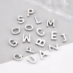 Breloques Alphabet en Acier Inoxydable Poli Pendentifs Alphabet pour Création de Bijoux DIY Bracelet Collier Argent