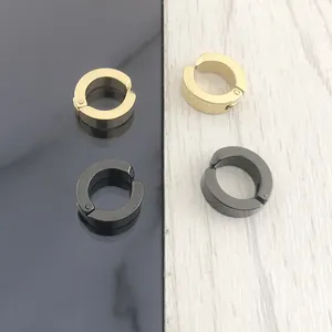Set di orecchini a clip in acciaio inossidabile lucidato nero e oro non forati