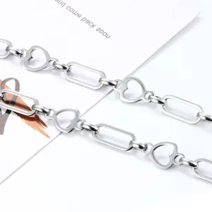 Polished stainless steel chain with alternating hollow heart and rectangular links