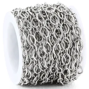 Catena a maglie ovali in acciaio inossidabile testurizzato su rotolo per gioielli fai da te