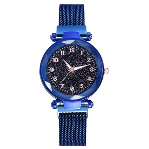 Blauw sterrenhemel kwartshorloge voor dames met Milanese meshband en magneetsluiting