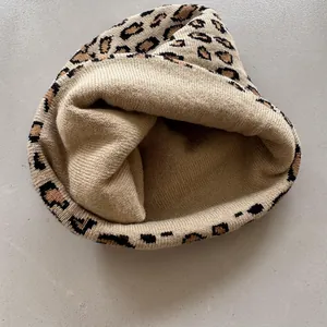 Chic leopard print knitted beanie in khaki and black for autumn and winter streetwear