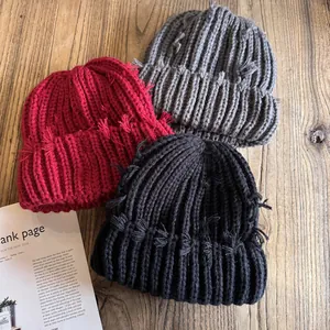 Bonnet en Maille Acrylique Déchiré avec Détails de Glands Couleur Unie Chaud Hiver Street Style Mode pour Femmes Hommes