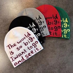 Bonnets en tricot d'hiver en cinq couleurs avec lettrage jacquard pour le froid