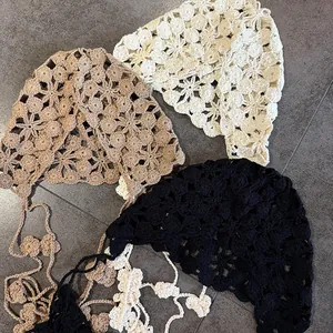 Bandeaux en crochet faits main avec fleurs et glands en kaki, crème et noir bohème