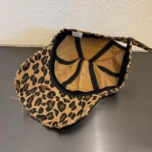 Distressed leopard print baseball cap in 100% cotton with vintage washed finish