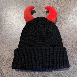 Berretto Divertente Con Corna Da Diavolo Per Uomo Donna Berretto In Maglia A Coste Invernale Caldo Accessorio Cosplay Halloween Nero Rosso