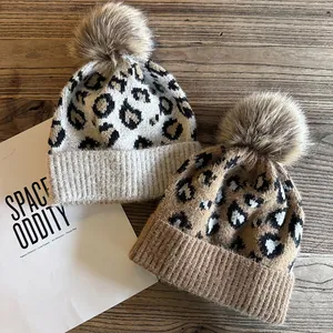 Damen Strickmütze Mit Leopardenmuster Und Webpelz-Pompon Winter Warm Gerippter Strick Slouchy Outdoor Mode Beanie Mütze