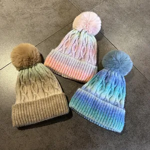 Ensemble de bonnets d'hiver en maille torsadée à dégradé avec pompon pour adultes