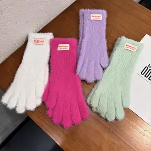 Guantes de invierno de punto de felpa de visón sintético en varios colores vivos