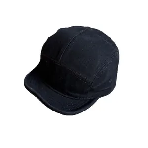 Κλασικό μαύρο καπέλο 5-panel με κοντό γείσο από vintage πλυμένο βαμβακερό twill
