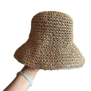 Chapeau de soleil en paille tissé à la main pour femmes avec bord large pour la plage