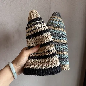 Chapeau de pêcheur crocheté à la main avec rayures élégantes et protection solaire pour femme