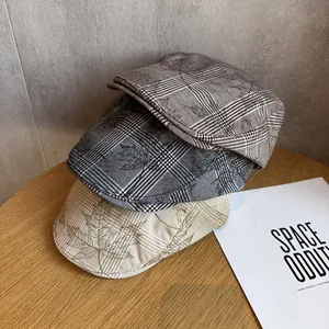Casquette Newsboy à Carreaux Style Britannique Imprimé Feuille d'Érable Béret Rétro pour Femme Mélange de Coton Mode
