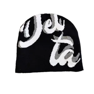 Berretto in maglia invernale con motivo jacquard Vetta bianco e grigio di tendenza
