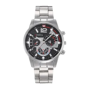 Montre sport homme en acier argenté avec cadran noir multifonction et aiguilles lumineuses