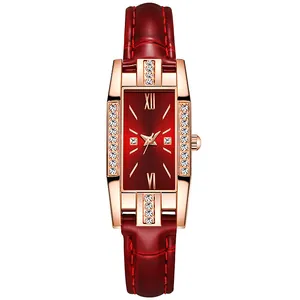 Orologio quadrato da donna in oro rosa con cinturino in pelle rossa e diamanti