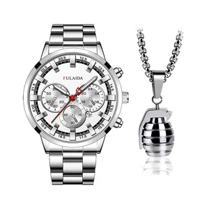 Set orologio al quarzo da uomo in argento con quadrante bianco e collana con granata