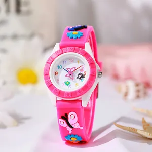 Rosa Kinderquarzuhr mit Silikonarmband im Schmetterlingsdesign und bunten Ziffern