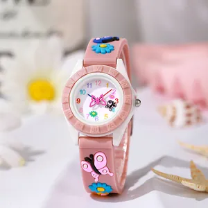 Rosa Kinderquarzuhr mit 3D-Schmetterlingen, Blumen-Silikonarmband und bunten Ziffern