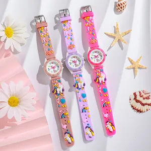 Süße Kinder Quarzuhr Set mit Silikonarmband und 3D Einhorn- und Regenbogen-Motiven