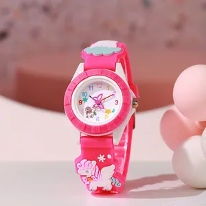 Detailansicht des rosa Silikonarmbands mit 3D-Cartoon-Einhorn und Sternen für Kinder