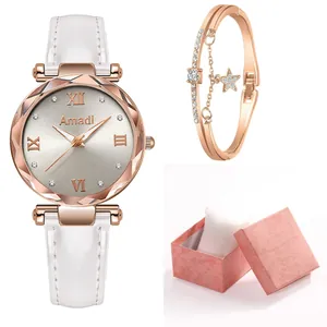 Détail du coffret montre rose doré avec bracelet étoile en cristal et boîte cadeau rose