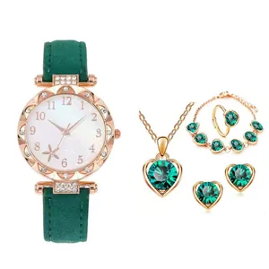 5-delige groene lederen kwartshorloge set met bijpassende roségouden hart sieraden
