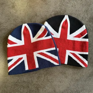 Gebreide Union Jack mutsen in donkerblauw en zwart voor warmte in de winter