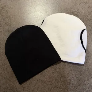 Streetwear jacquard knit beanies set in black and white star pattern for autumn and winter