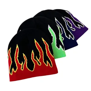 Winter-Strickmützen mit Flammenmuster in Rot, Grün, Blau und Lila Streetstyle