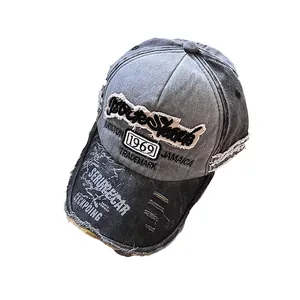 Casquette de baseball grise délavée vintage avec broderie 1969 et visière usée