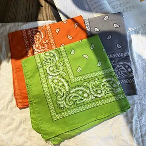 Lot de trois bandanas paisley en orange vert et bleu pour le hip-hop et le cyclisme