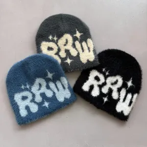 Flauschige Strickmützen-Set mit RRW-Sternen in Grau, Blau und Schwarz aus Kunstnerz