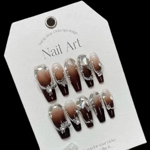 Faux Ongles à Presser Dégradé Café Faits à la Main pour Femmes avec Strass Papillon Pendentifs Style Sombre Décoratifs Luxe