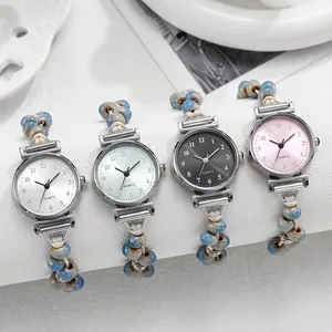 Relojes de cuarzo retro con correas de cuentas bohemias y cajas redondas de plata