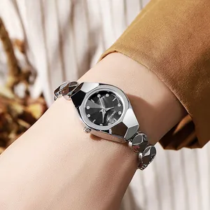 Montre à Quartz pour Femme Boîtier Géométrique Facetté Cadran en Strass Montre-Bracelet Élégante en Alliage Étanche