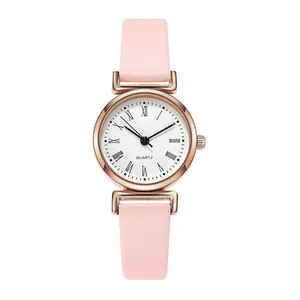 Montre quartz élégante pour femme en or rose avec bracelet en cuir rose et cadran blanc