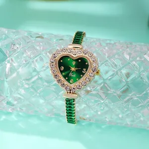 Orologio da Donna con Quadrante a Cuore e Strass Lega in Oro Rosa Bracciale Regolabile Orologio al Quarzo Elegante Gioiello
