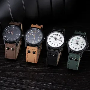 Orologio SOKI al quarzo stile militare con cinturino in pelle e funzione calendario 30m