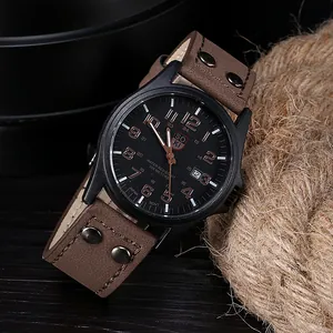 Orologio sportivo casual da uomo SOKI con cinturino in pelle marrone e datario a finestra