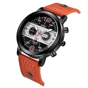 Détail de la montre quartz SOKI avec boîtier noir et bracelet cuir marron orange