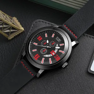 Dettaglio dell'orologio al quarzo SOKI con quadrante nero e cuciture rosse a contrasto