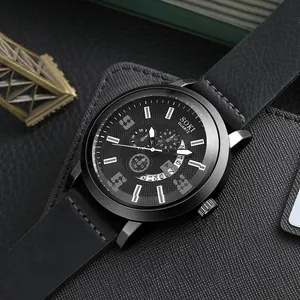 Dettaglio dell'orologio SOKI da uomo al quarzo con cinturino in pelle nera e quadrante