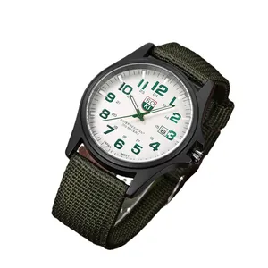 SOKI Herren Militär-Quarzuhr mit grünem Nylonarmband und weißem Zifferblatt mit Datum