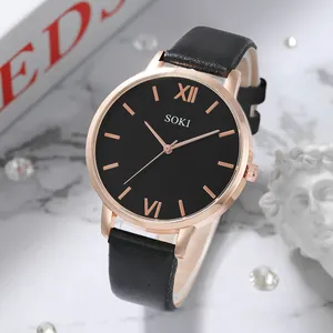 Élégante montre SOKI pour femme avec cadran noir, boîtier or rose et bracelet en cuir