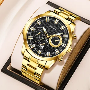 Montre SOKI homme luxe en acier doré avec cadran noir texturé et affichage de la date