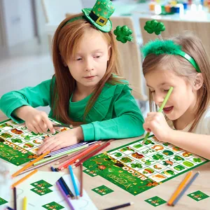Juego de Bingo de San Patricio con tarjetas de trébol verde para fiestas infantiles