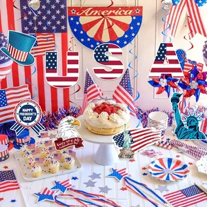 Set decorazioni festa USA con bandiere e vortici per il Giorno dell'Indipendenza