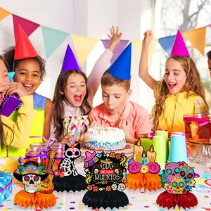 Dag van de Doden tafeldecoratie set met kleurrijke schedels en papieren honingraten
